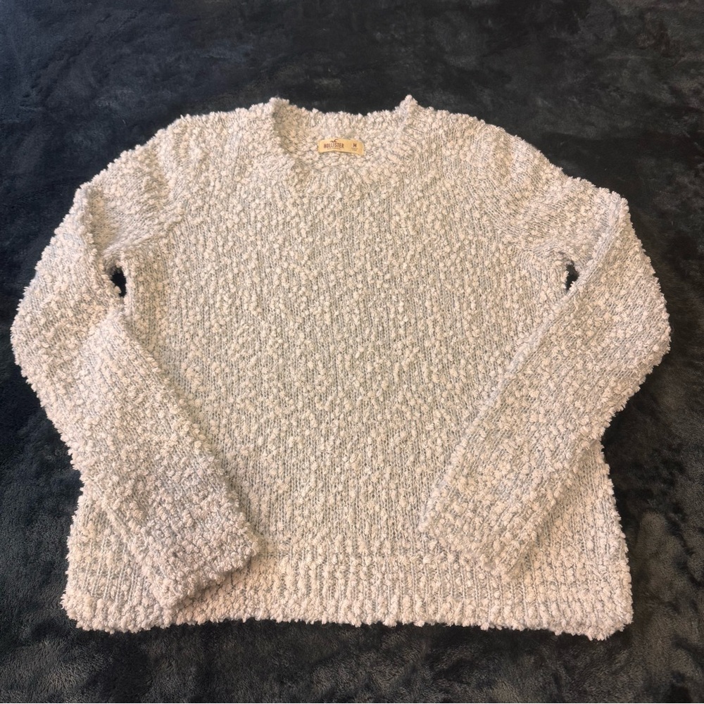 HOLLISTER WOMENS LIGHT BLUE SPARKLY SWEATER NWOT SIZE - M